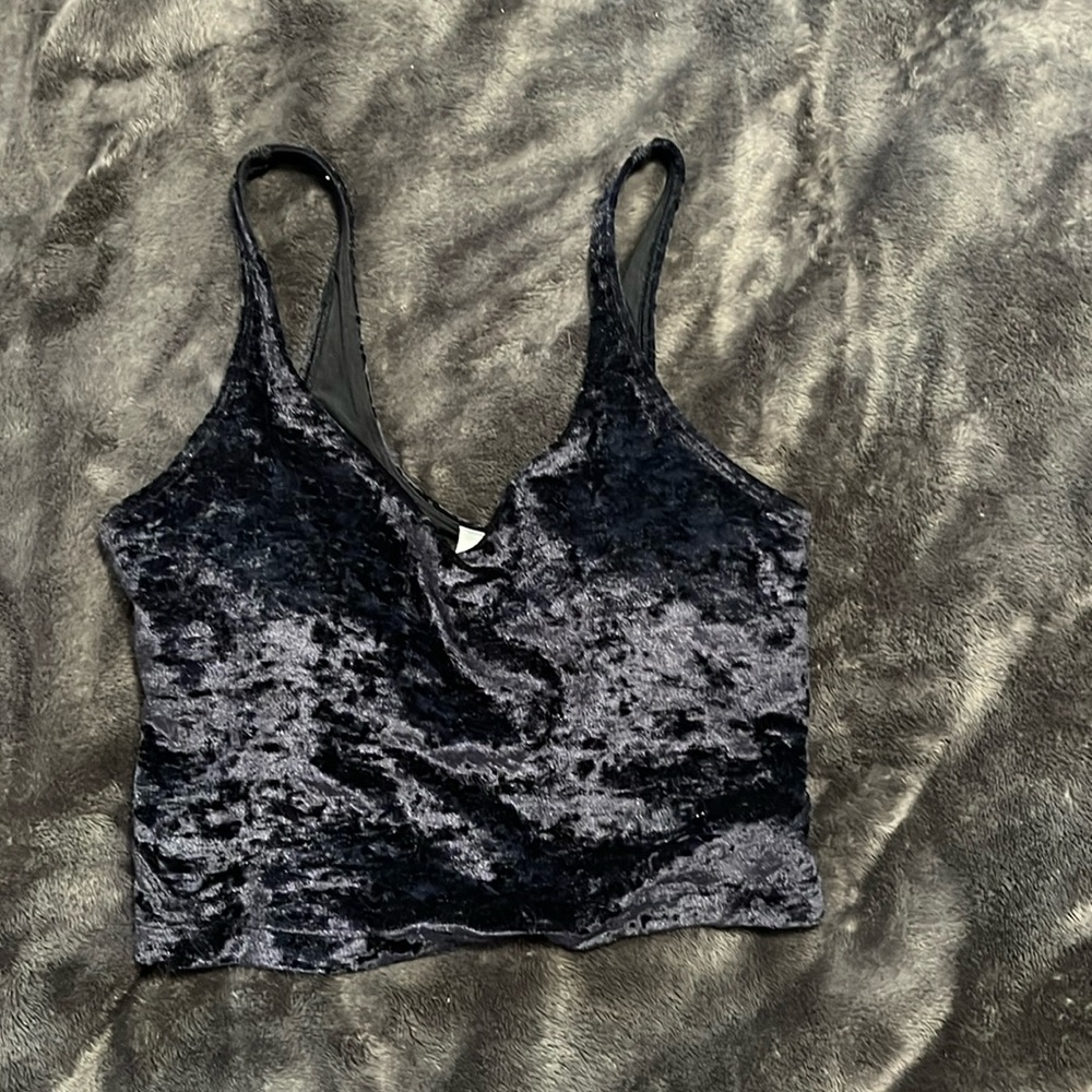 Lululemon, velvet align tank.
